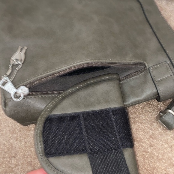 Browning concealed carry purse - Picture 5 of 5